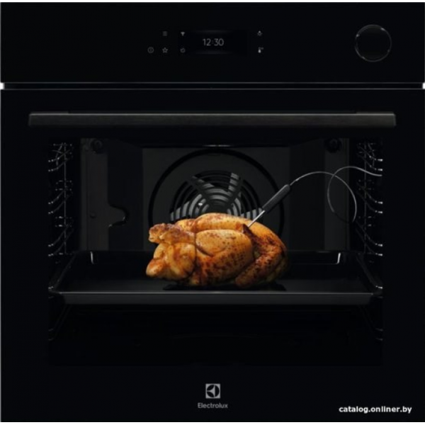 Духовой шкаф электрический Electrolux EOC8P39WZ черный