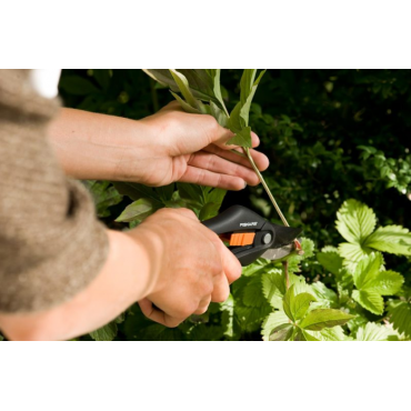 Плоскостной секатор FISKARS FISKARS Плоскостной секатор SingleStep P26 1 000 567 1000567 Плоскостной секатор FISKARS FISKARS Плоскостной секатор SingleStep P26 1 000 567 1000567